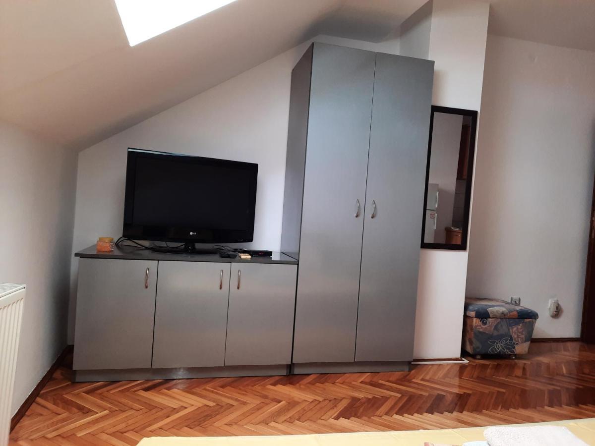 Studio In The Centre Of Novi Sad Apartment Exterior photo