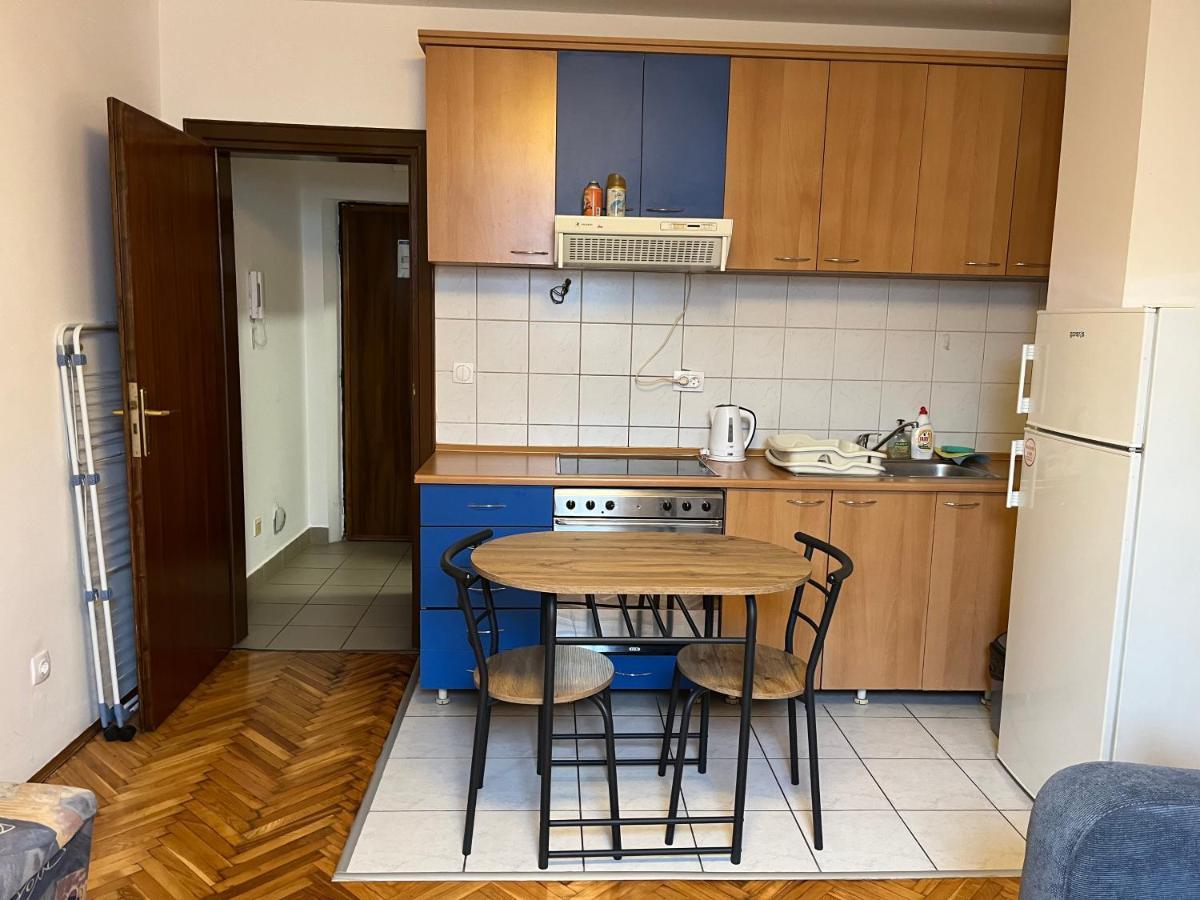 Studio In The Centre Of Novi Sad Apartment Exterior photo