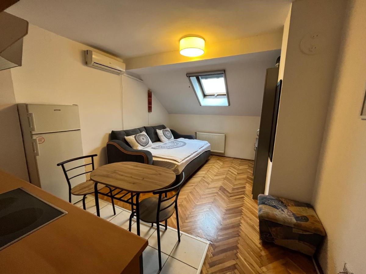 Studio In The Centre Of Novi Sad Apartment Exterior photo