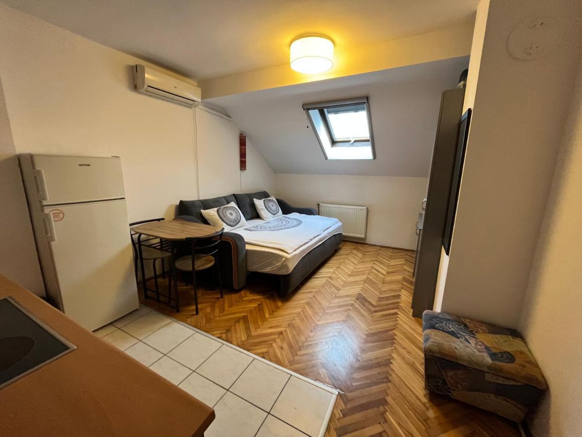Studio In The Centre Of Novi Sad Apartment Exterior photo